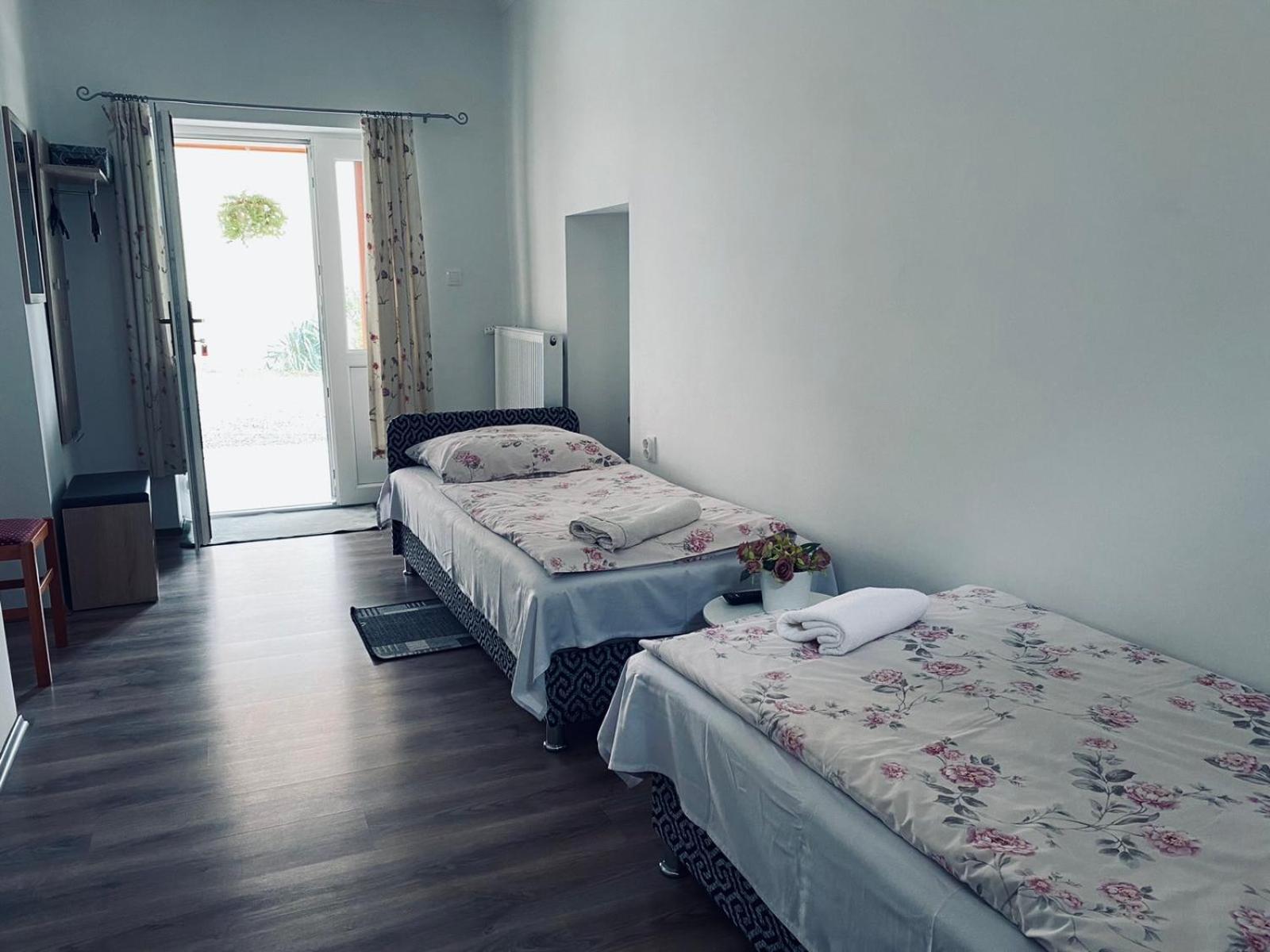 Hotel Sator-Hegy Vendeghaz Abaújszántó Exterior foto
