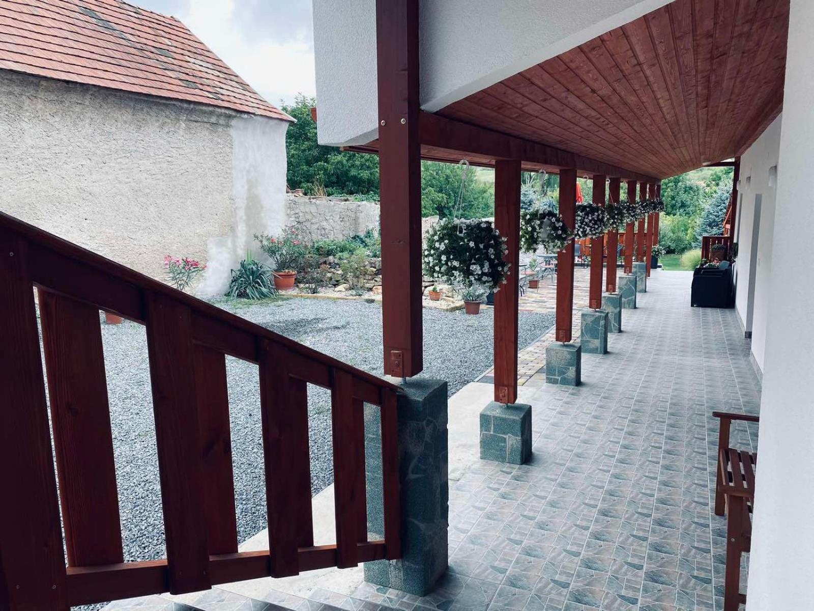 Hotel Sator-Hegy Vendeghaz Abaújszántó Exterior foto