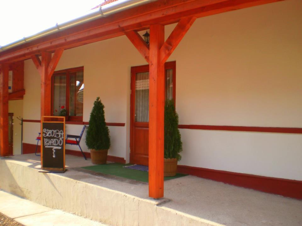 Hotel Sator-Hegy Vendeghaz Abaújszántó Exterior foto